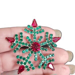 Vintage Red Green Rhinestone Snowflake Brooch Christmas Crystal Pin 2”
